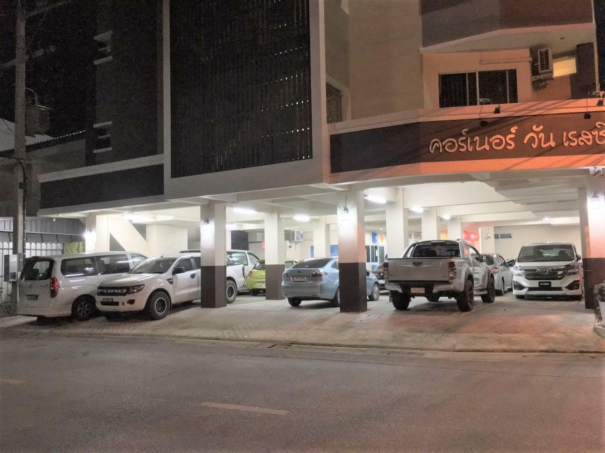 Corner One Residence Hat Yai Eksteriør billede
